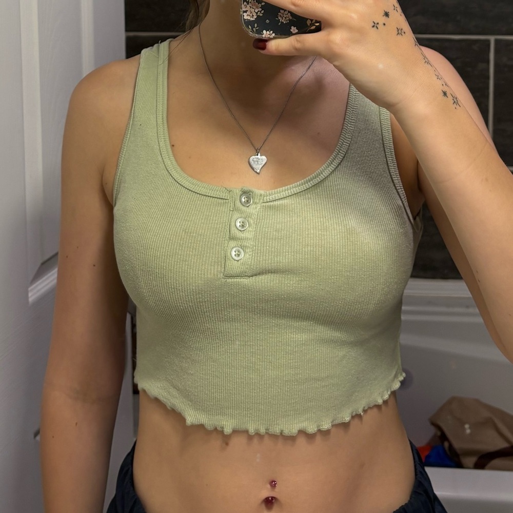 Bluenotes ribbed crop tank top
